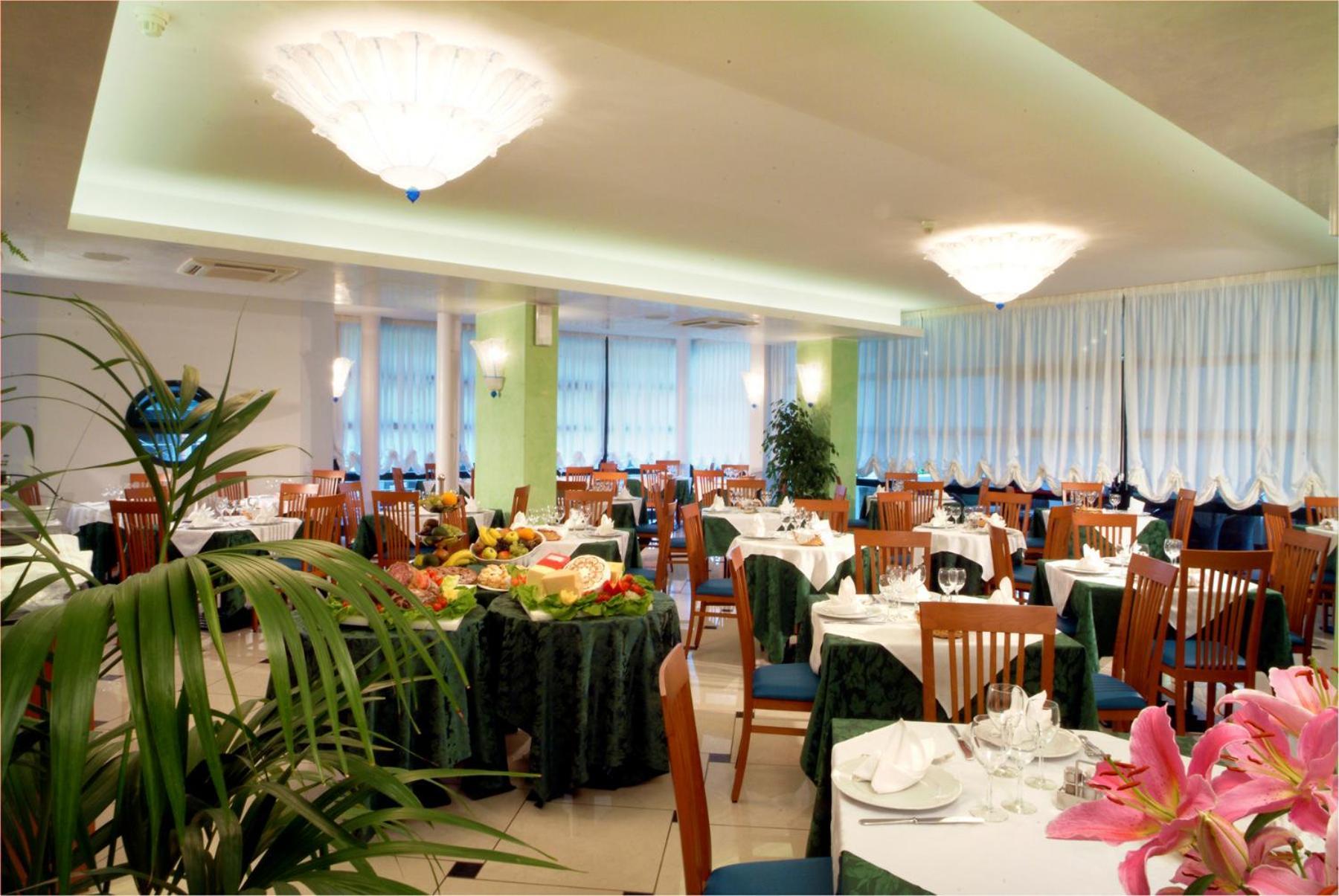 Hotel Concordia 3S Bibione Bagian luar foto