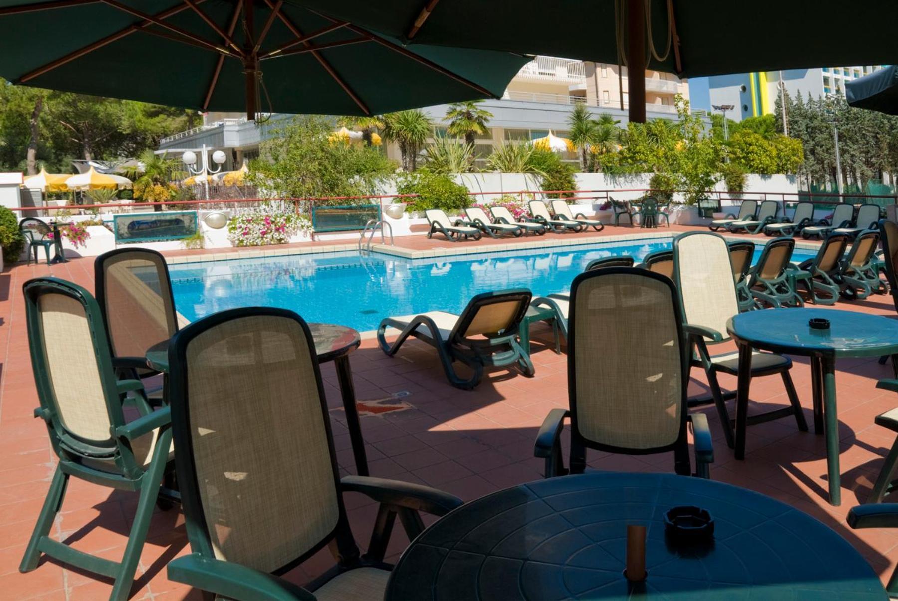 Hotel Concordia 3S Bibione Bagian luar foto